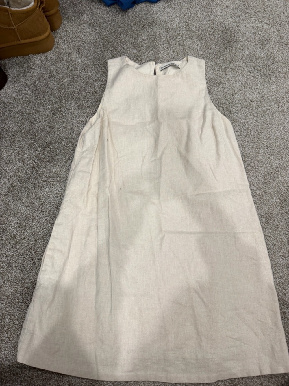 Sleeveless Cream Shift Dress—Abercrombie